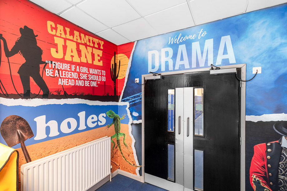 The high school of glasgow drama wall art